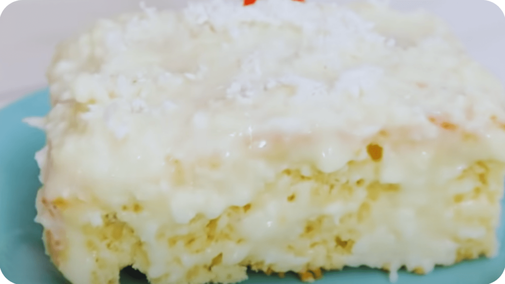 Bolo de coco gelado